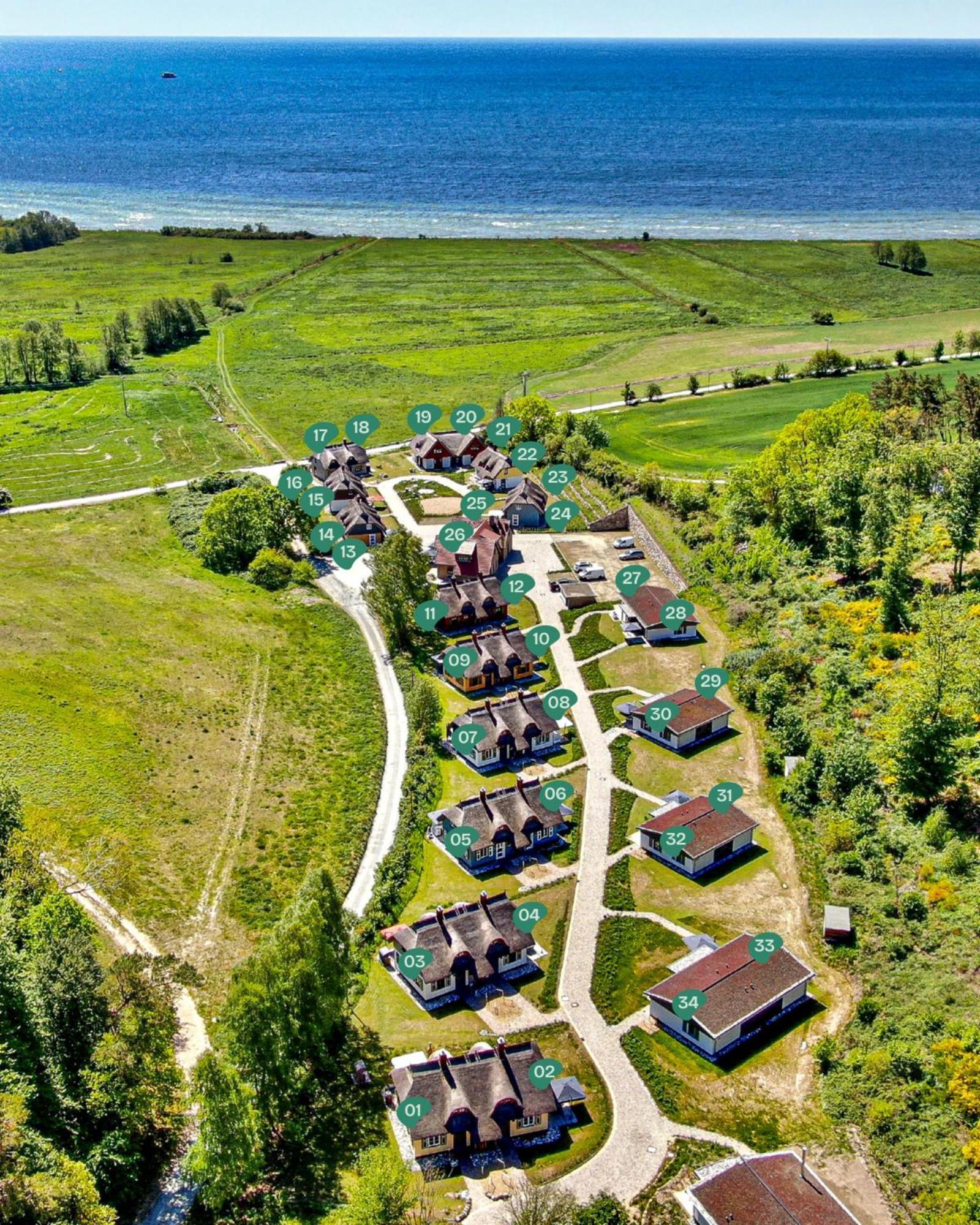 Ferienhaus Strandflieder 05 Feriendorf Klein Stresow Ruegen By Ruyastay Putbus Exteriör bild
