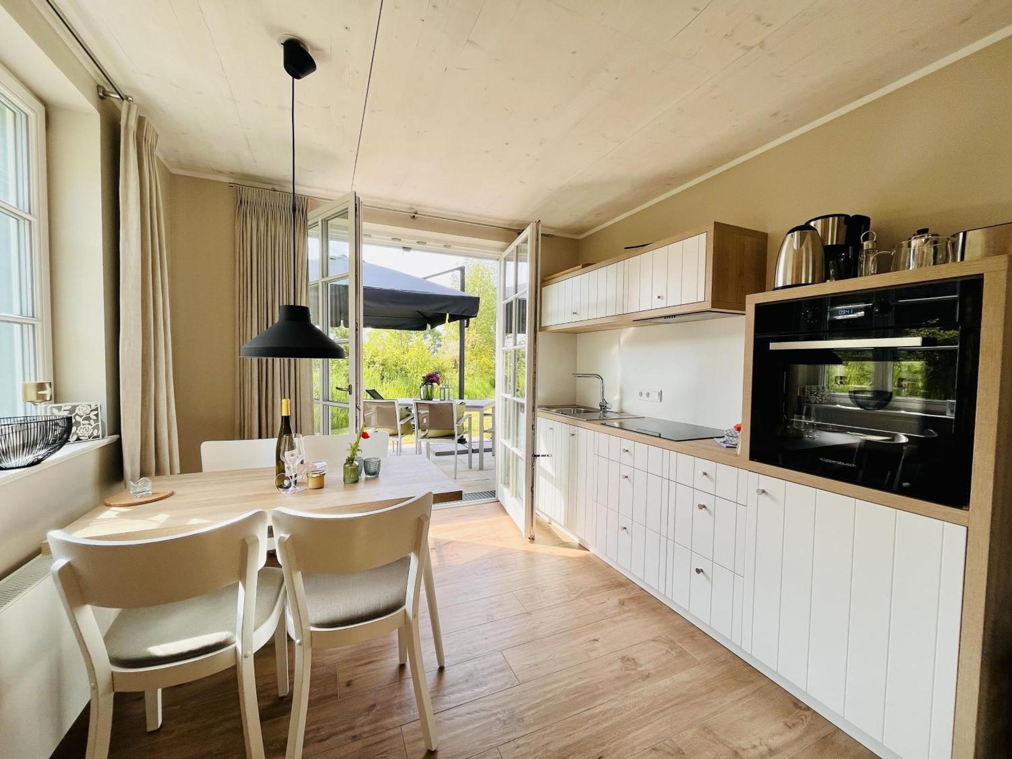 Ferienhaus Strandflieder 05 Feriendorf Klein Stresow Ruegen By Ruyastay Putbus Exteriör bild